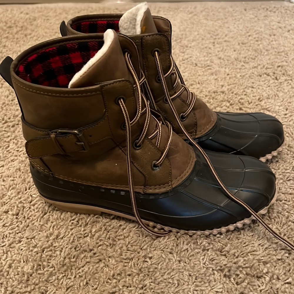 Madden Girl Duck Boots